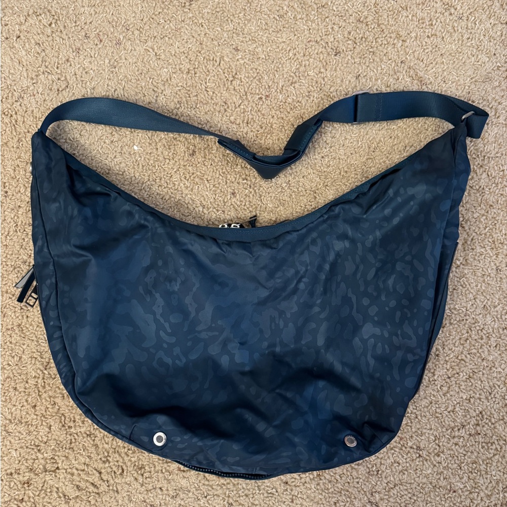 Lululemon hobo bag